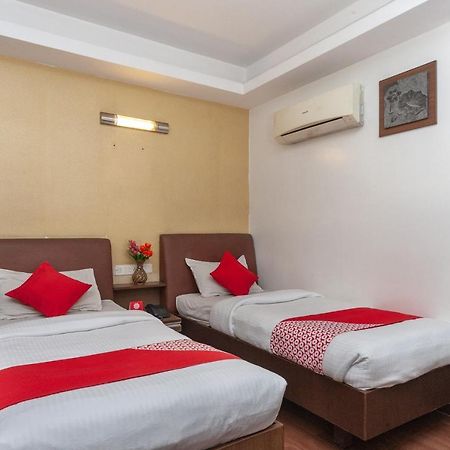Oyo 19674 Apoorva'S Guest House شيناي المظهر الخارجي الصورة