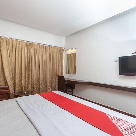 Oyo 19674 Apoorva'S Guest House شيناي المظهر الخارجي الصورة